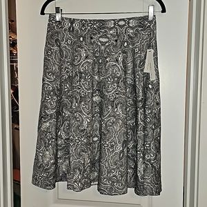 Amanda +Chelsea Stretch Contemporary Full Flirty Skirt NWT Size 6 Nordstrom B/W